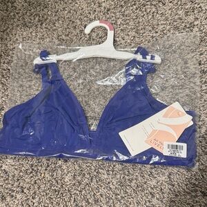 Wireless Triangle Bralette in Vibrant Royal Blue